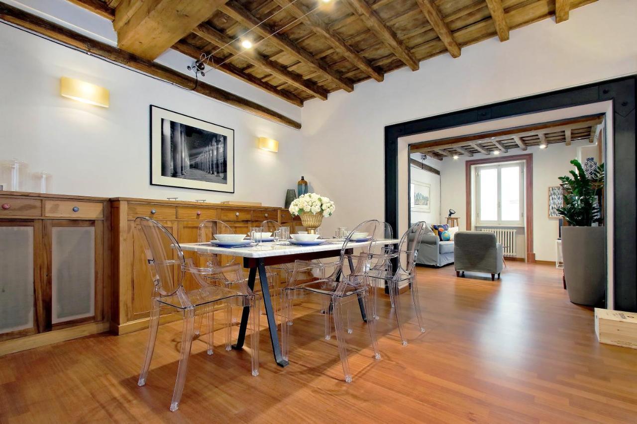 Ych-farnese Charme Appartement